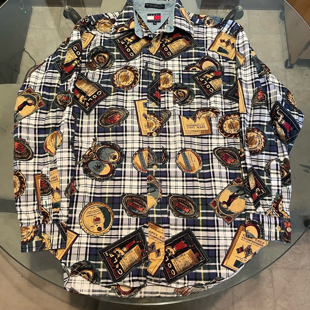 Tommy Hilfiger Men's Blue and Gold Graphic Shirt